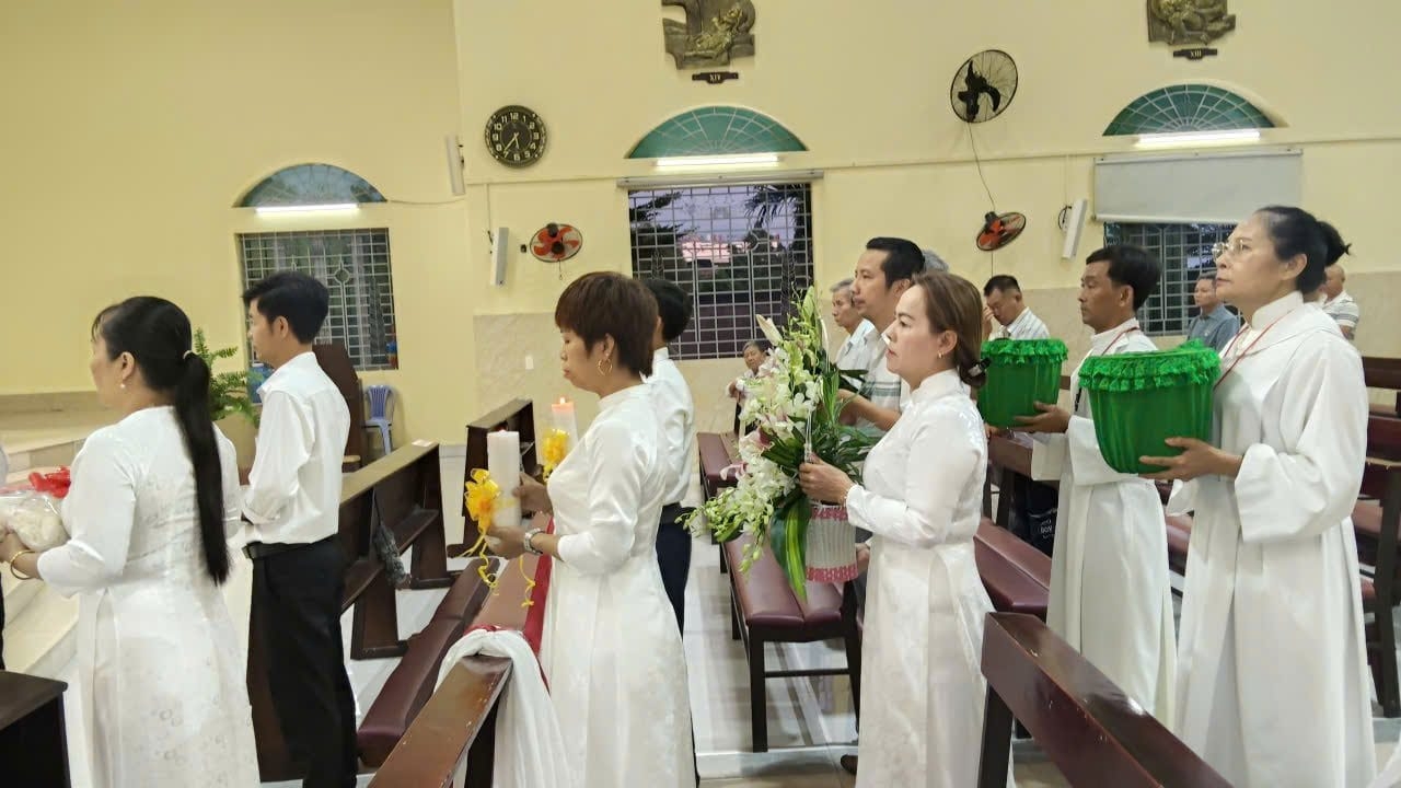 Giáo khu Augustinô giáo xứ Phú Long mừng lễ bổn mạng Thánh Augustinô