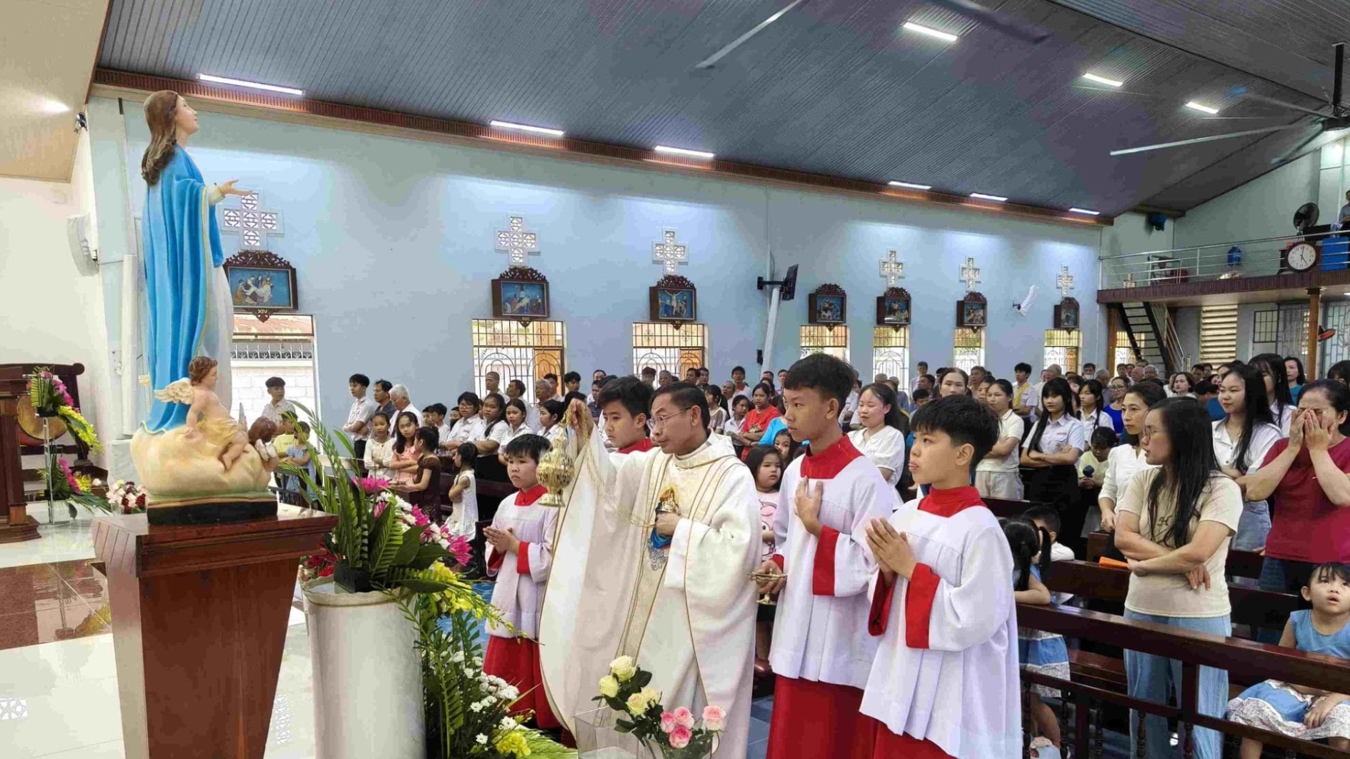 Giáo khu Mông Triệu mừng lễ bổn mạng Đức Mẹ hồn xác lên trời