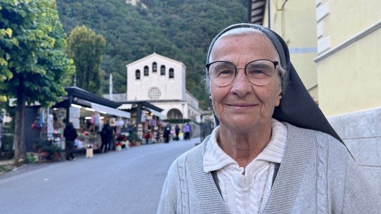 Theo bước chân thánh Rita, một nữ tu Brazil thi hành sứ vụ tại thị trấn Cascia của Ý


