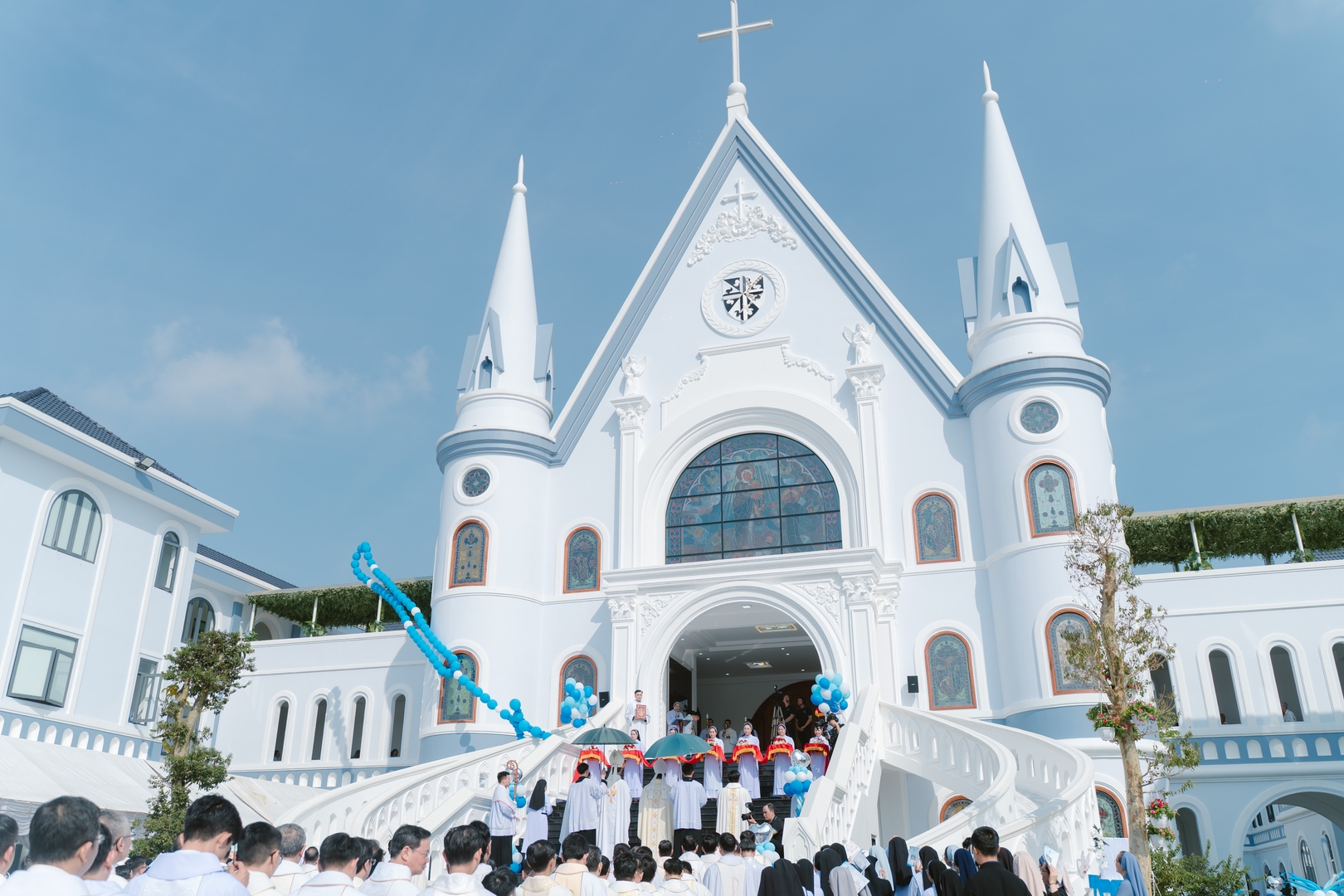 Hiệp hội Nữ Đa Minh Thừa Sai Phú Cường cử hành Thánh lễ cung hiến nhà nguyện, bàn thờ và khánh thành trụ sở Nhà Mẹ