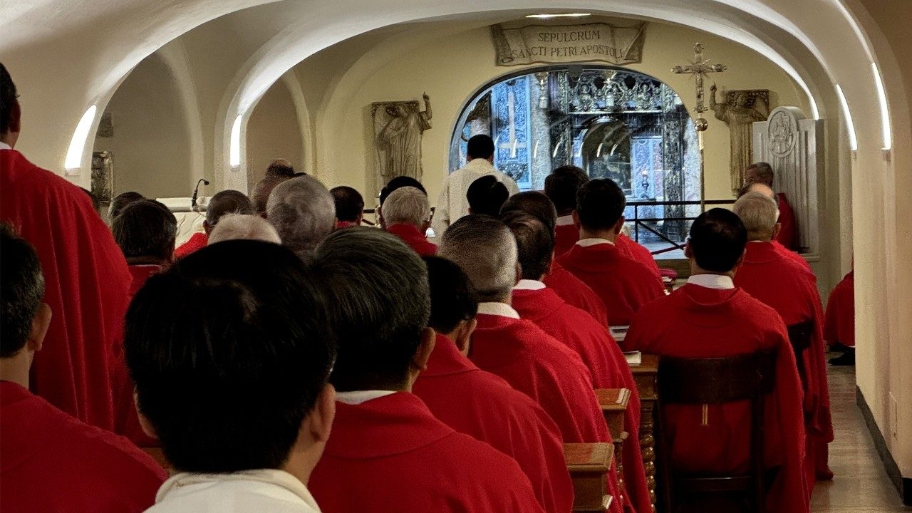 Các Giám mục Việt Nam cử hành Thánh lễ tại Mộ Thánh Phêrô