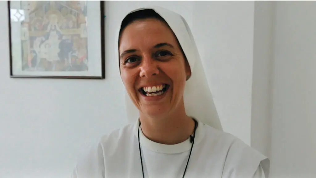 Nữ tu Clare Crockett: Mỗi ngày dâng lên Chúa một tấm séc để trống