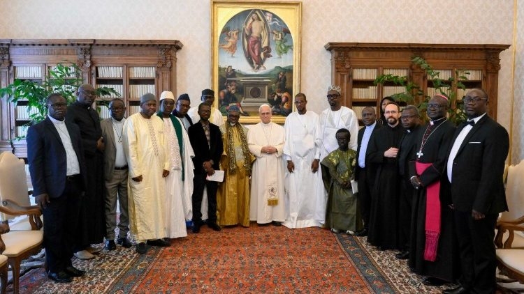 Đức Thánh Cha đề cao đối thoại liên tôn và tinh thần hiếu khách và liên đới của Senegal