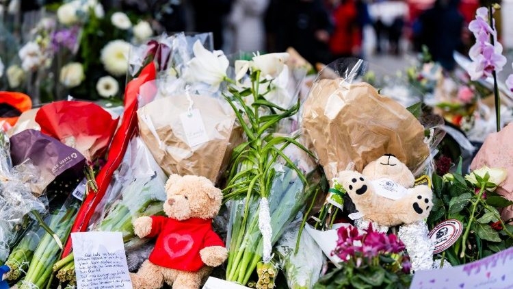 Giáo hội Thụy Sĩ hiệp thông cầu nguyện cho các nạn nhân vụ cháy ở khu nghỉ dưỡng của Thụy Sĩ