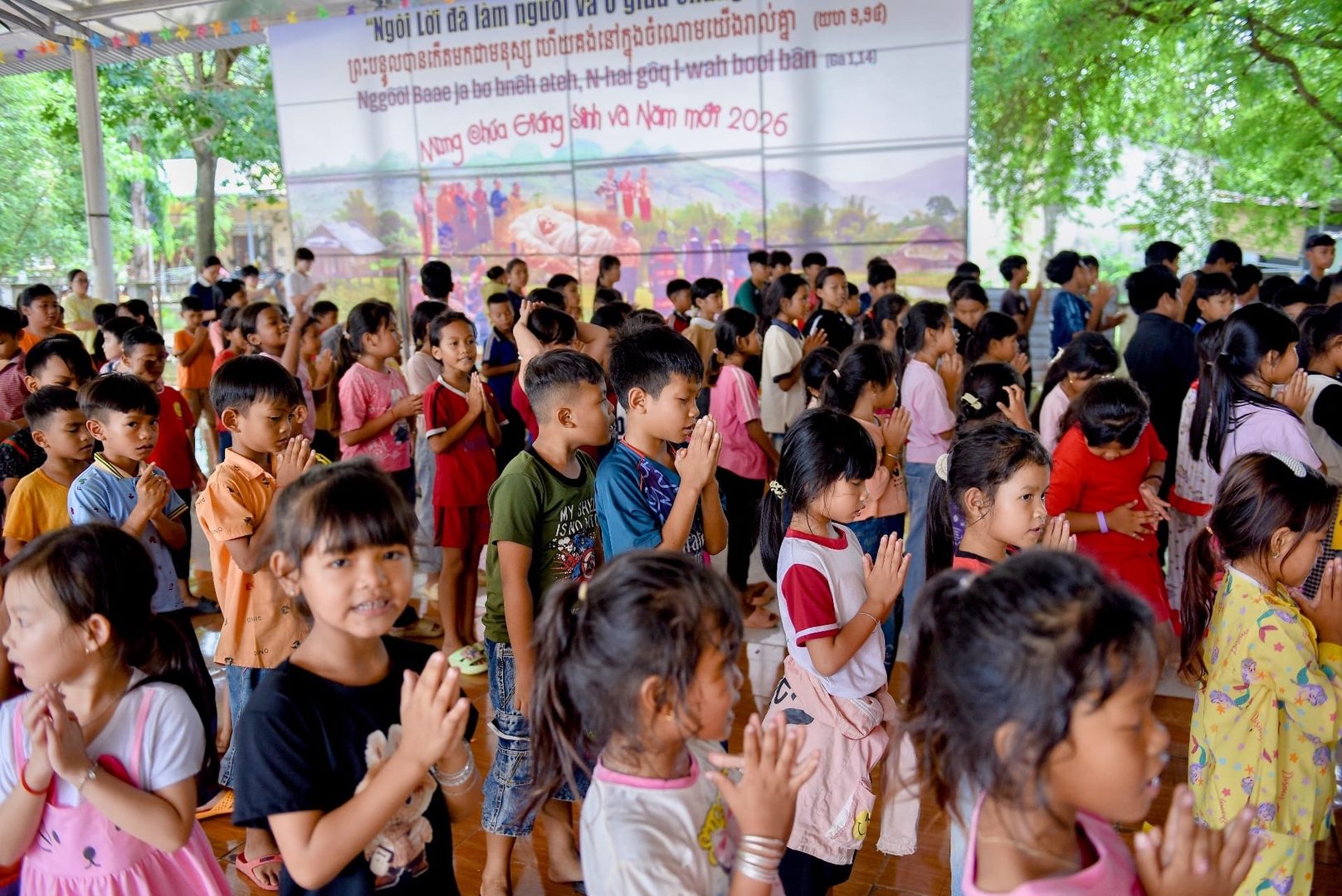 Giáo xứ Lộc Quang cử hành Thánh lễ Tạ ơn, khép lại tháng sinh hoạt dành cho các em đồng bào Khmer