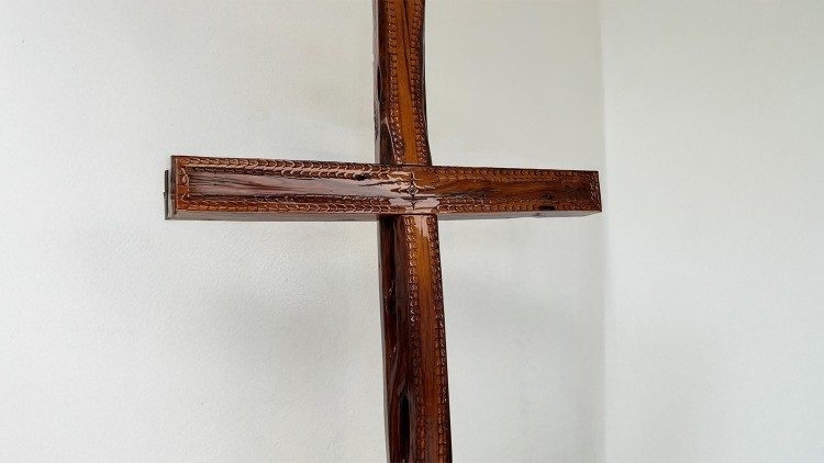 Thánh giá bị xúc phạm trong trường học, các giám mục Ba Lan kêu gọi tôn trọng pháp luật