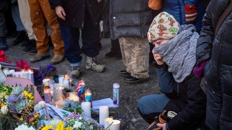 Các Giám mục Công giáo kêu gọi hòa bình và cầu nguyện sau các vụ súng tại Minneapolis