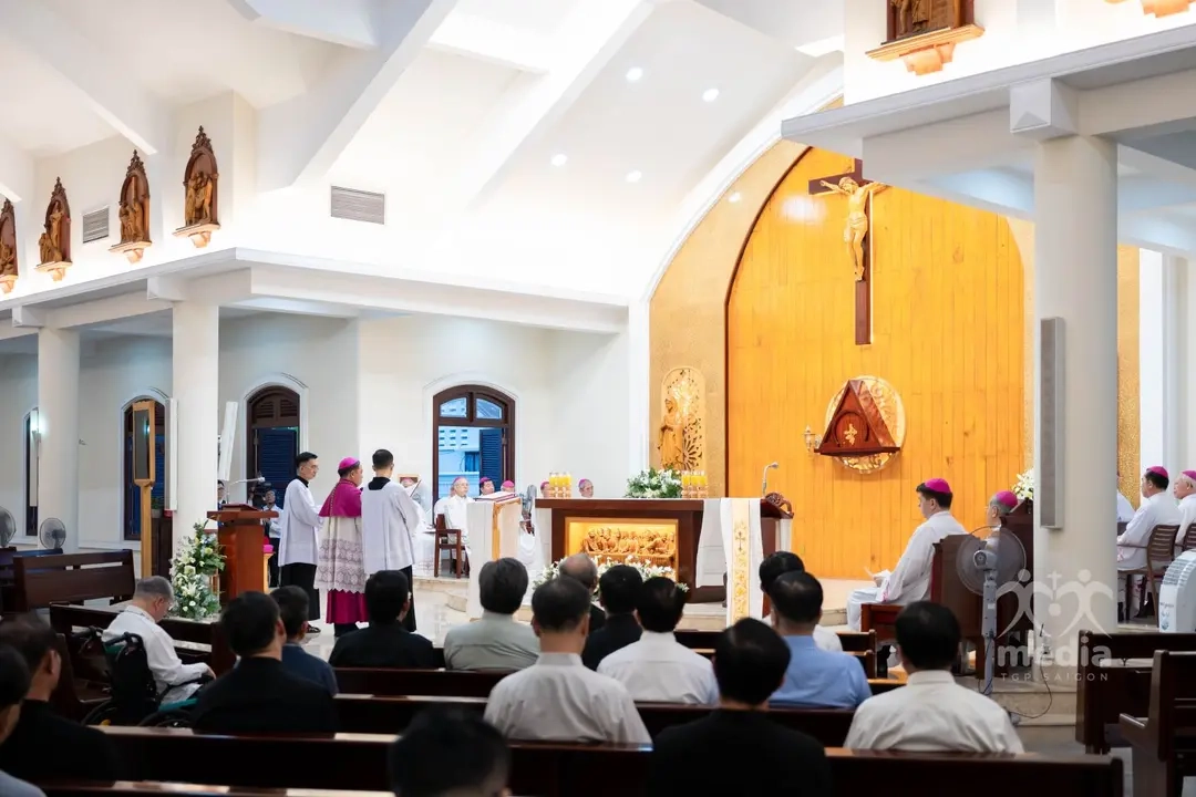 Nghi thức tuyên xưng đức tin của Đức Giám Mục tân cử Gioan Baotixita Nguyễn Quang Tuyến lúc 17g30 Ngày 22/6/2026