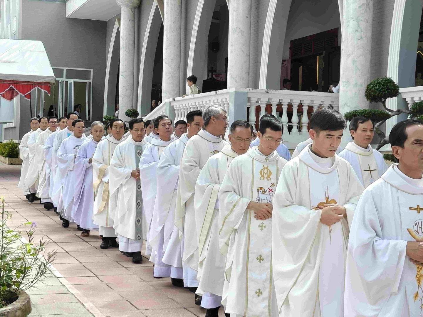 Giáo xứ Dầu Tiếng đón cha tân chánh xứ Gioan Baotixita Vũ Văn Trung