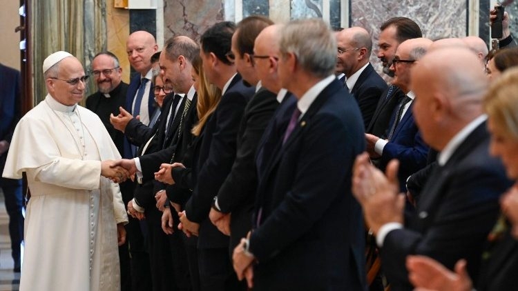 Đức Thánh Cha Lêô XIV: Trung tâm của hoạt động kinh tế là con người, gia đình và thiện ích chung