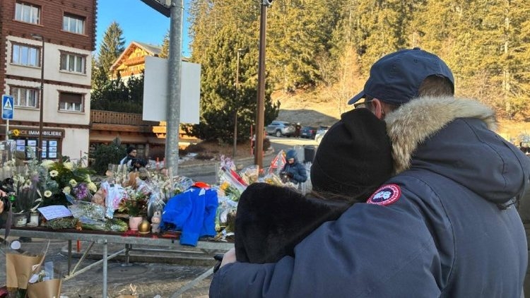 Đức Thánh Cha cầu nguyện cho các nạn nhân vụ hỏa hoạn ở Crans-Montana