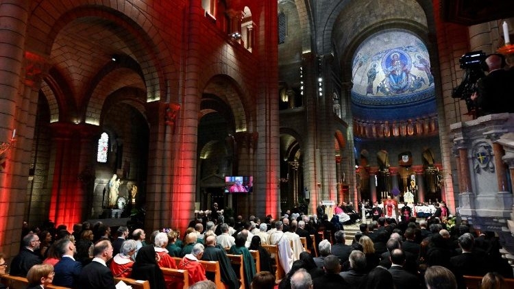 [Tông du Monaco] Đức Thánh Cha gặp gỡ Cộng đoàn Công giáo tại Nhà thờ Chính tòa Đức Mẹ Vô Nhiễm Nguyên Tội